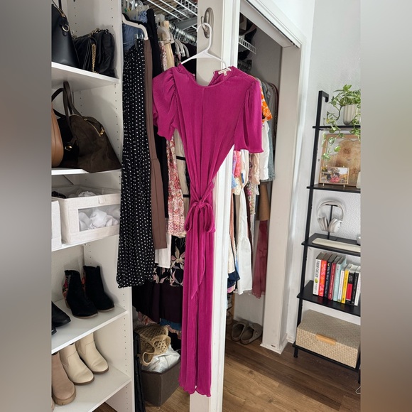 Dresses & Skirts - Magenta Knit Tie-Waist Midi Dress